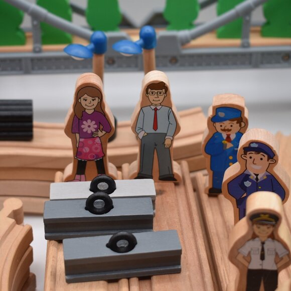 Lot of 60 Wooden Trains Tracks Ascending Descending Curved Connectors Straight - Picture 8 of 14